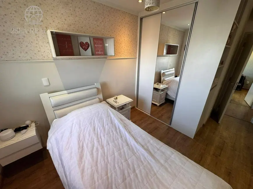 Apartamento com 3 quartos à venda e para alugar, 109m2 em Gonzaga, Santos - SP - imagem 6 Foto 6 de Apartamento com 3 quartos à venda e para alugar, 109m2 em Gonzaga, Santos - SP