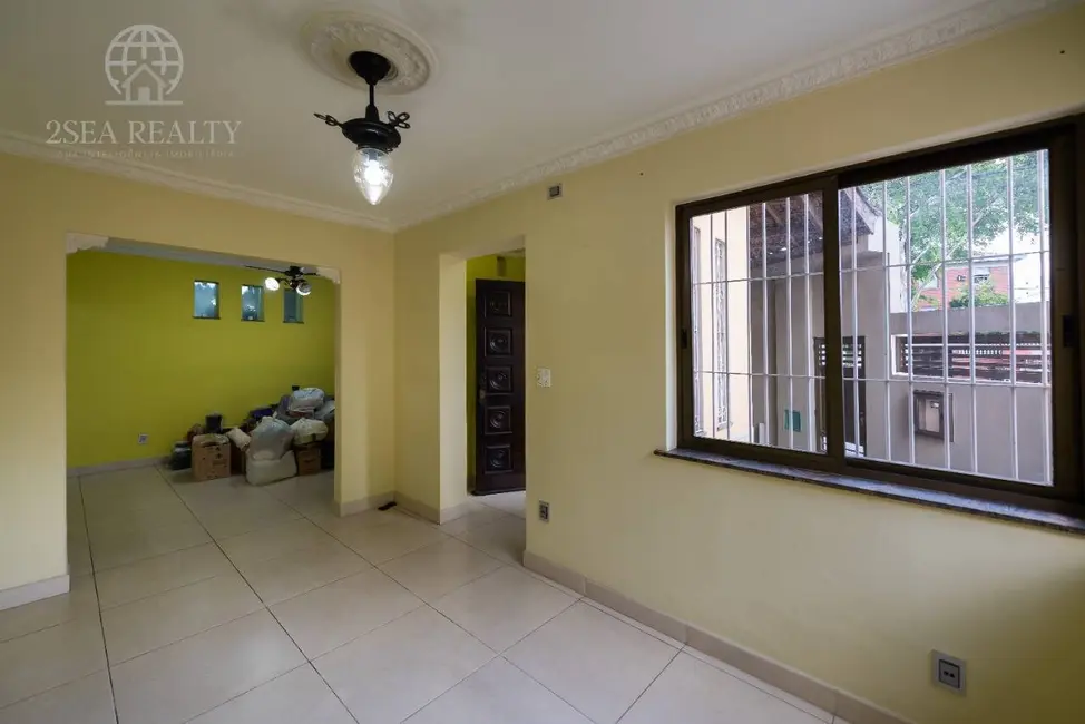 Foto 1 de Casa para alugar, 177m2 em Embaré, Santos - SP