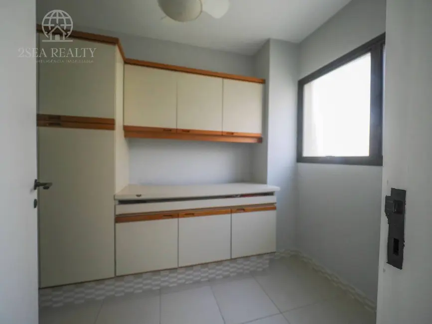 Foto 9 de Apartamento com 4 quartos à venda, 226m2 em Cambuí, Campinas - SP