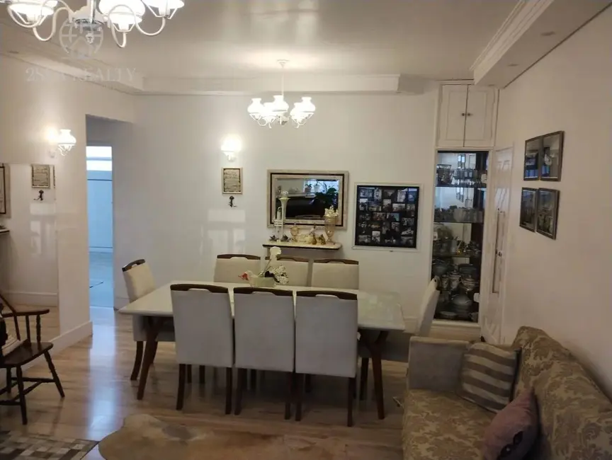 Foto 3 de Apartamento com 4 quartos à venda, 147m2 em Cambuí, Campinas - SP
