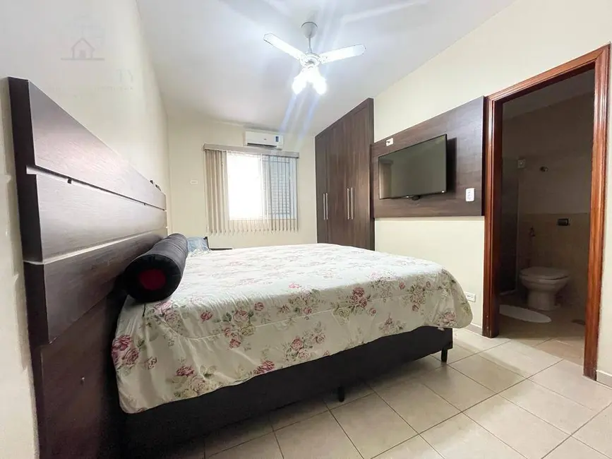 Foto 9 de Casa com 4 quartos à venda, 240m2 em Campo Grande, Santos - SP