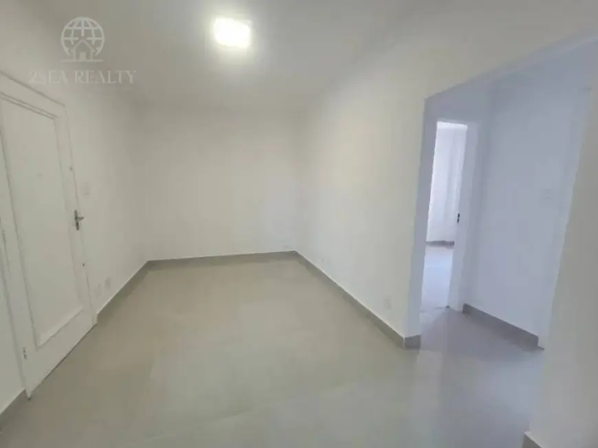 Foto 2 de Apartamento com 2 quartos à venda, 65m2 em Gonzaga, Santos - SP
