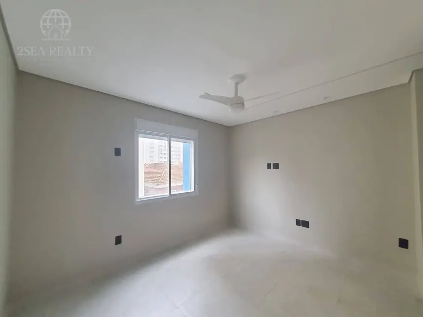Foto 1 de Apartamento com 1 quarto à venda, 23m2 em Embaré, Santos - SP