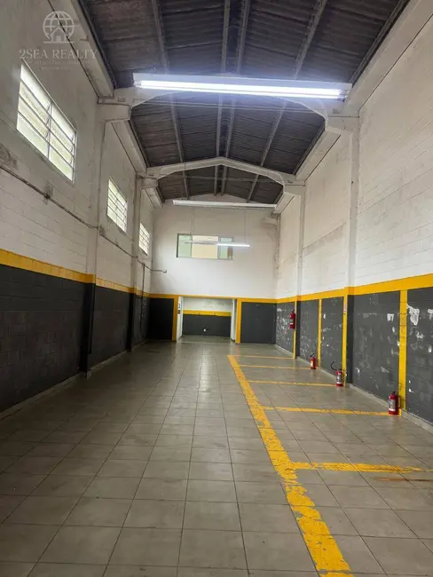 Armazém / Galpão à venda e para alugar, 200m2 em Marapé, Santos - SP - imagem 1 Foto 1 de Armazém / Galpão à venda e para alugar, 200m2 em Marapé, Santos - SP