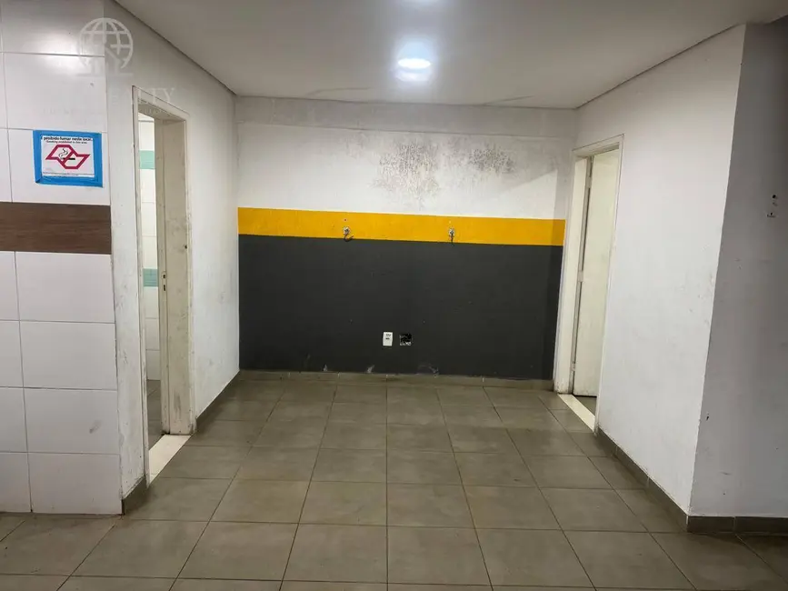 Armazém / Galpão à venda e para alugar, 200m2 em Marapé, Santos - SP - imagem 8 Foto 8 de Armazém / Galpão à venda e para alugar, 200m2 em Marapé, Santos - SP