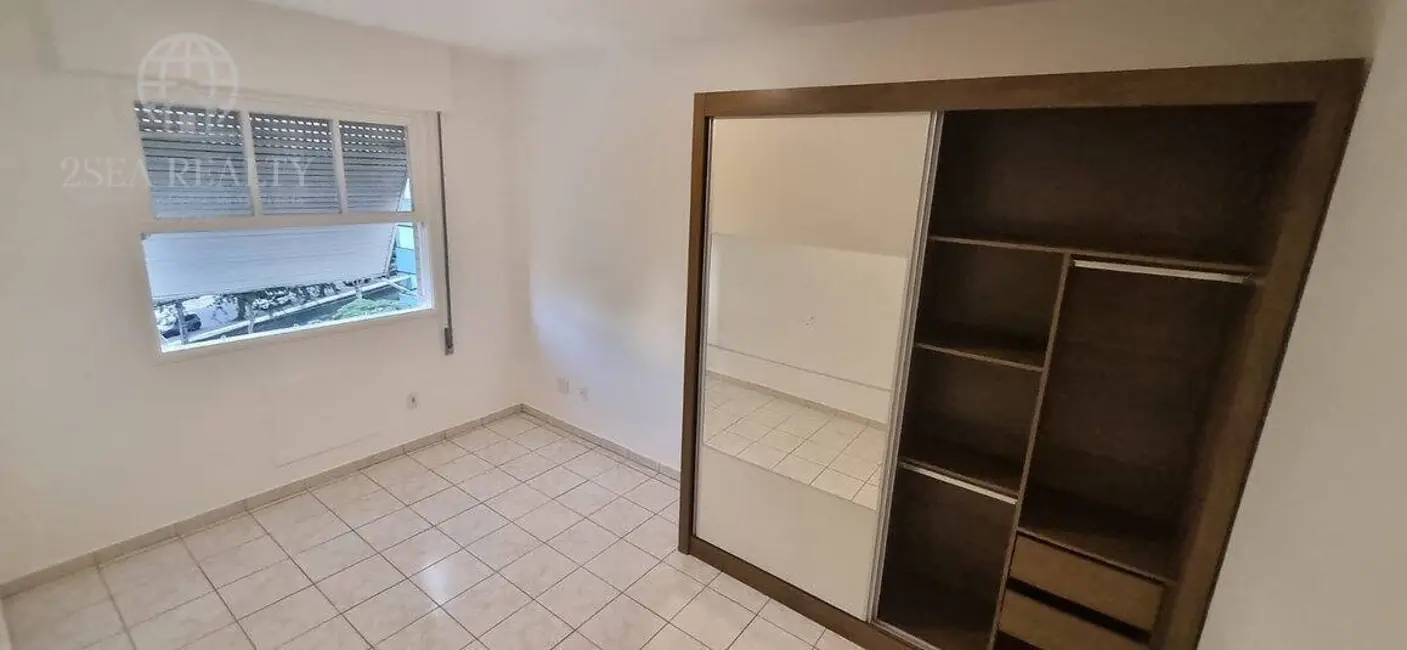 Foto 8 de Apartamento com 3 quartos para alugar, 202m2 em Embaré, Santos - SP