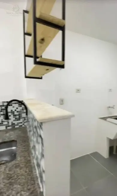 Apartamento com 2 quartos para alugar em Gonzaga, Santos - SP - imagem 3 Foto 3 de Apartamento com 2 quartos para alugar em Gonzaga, Santos - SP
