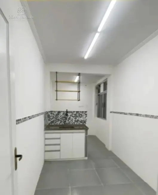 Apartamento com 2 quartos para alugar em Gonzaga, Santos - SP - imagem 1 Foto 1 de Apartamento com 2 quartos para alugar em Gonzaga, Santos - SP
