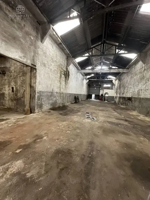 Armazém / Galpão para alugar, 360m2 em Macuco, Santos - SP - imagem 6 Foto 6 de Armazém / Galpão para alugar, 360m2 em Macuco, Santos - SP