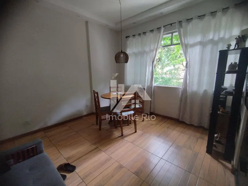 Apartamento com 2 quartos à venda, 55m2 em Vila Isabel, Rio De Janeiro - RJ - imagem 2 Foto 2 de Apartamento com 2 quartos à venda, 55m2 em Vila Isabel, Rio De Janeiro - RJ