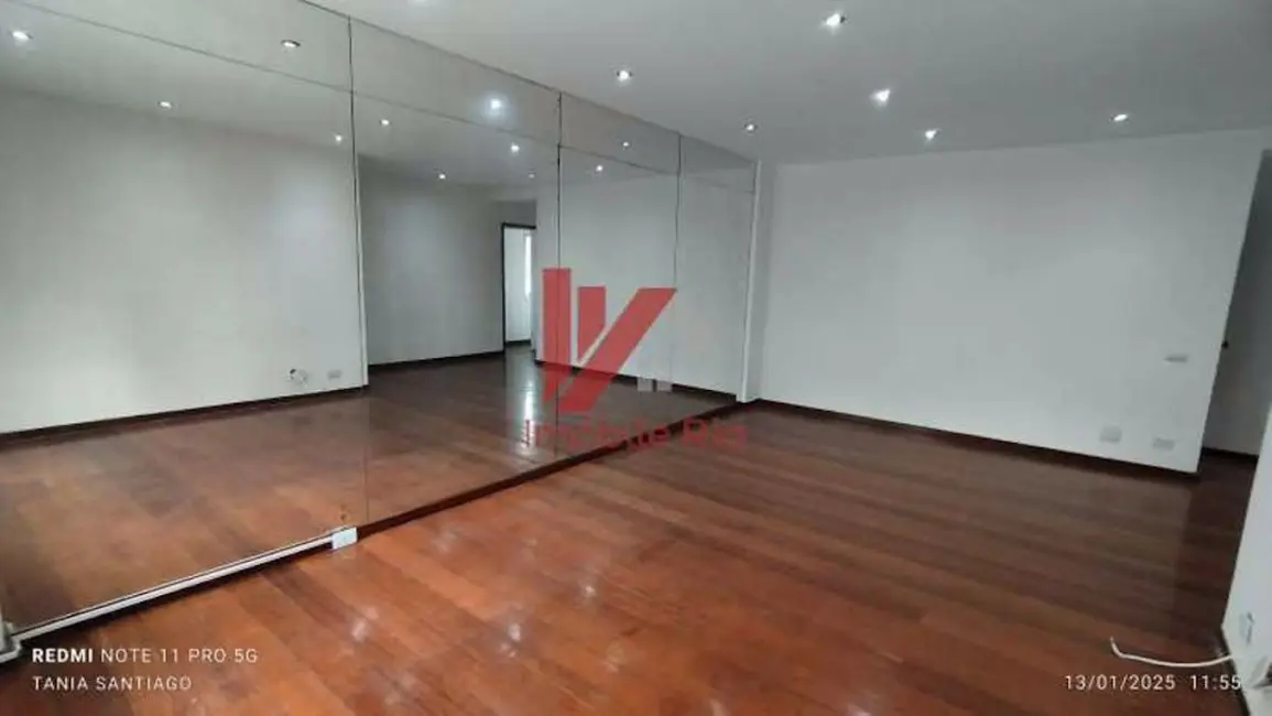 Apartamento com 2 quartos à venda, 125m2 em Tijuca, Rio De Janeiro - RJ - imagem 5 Foto 5 de Apartamento com 2 quartos à venda, 125m2 em Tijuca, Rio De Janeiro - RJ