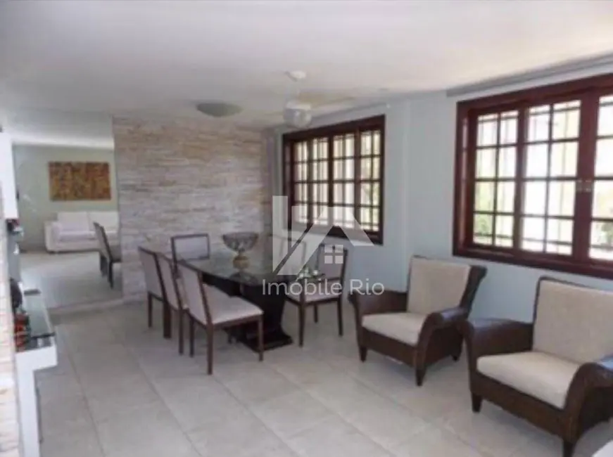 Foto 6 de Casa com 7 quartos à venda, 360m2 em Piratininga, Niteroi - RJ