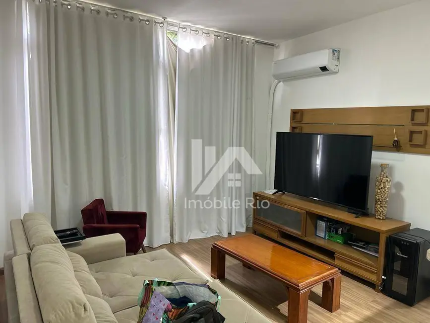 Apartamento com 2 quartos à venda, 75m2 em Tijuca, Rio De Janeiro - RJ - imagem 2 Foto 2 de Apartamento com 2 quartos à venda, 75m2 em Tijuca, Rio De Janeiro - RJ