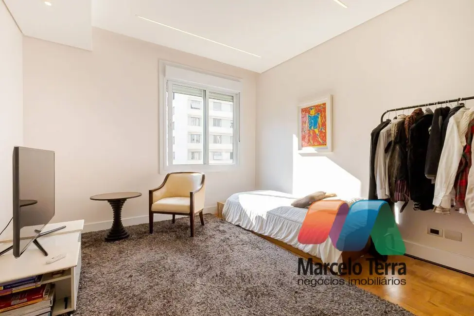 Foto 5 de Apartamento com 3 quartos à venda, 200m2 em Higienópolis, São Paulo - SP