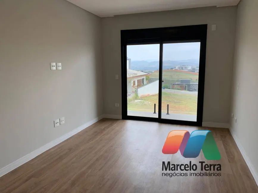 Casa de Condomínio com 4 quartos à venda, 325m2 em Sao Jose Dos Campos - SP - imagem 7 Foto 7 de Casa de Condomínio com 4 quartos à venda, 325m2 em Sao Jose Dos Campos - SP