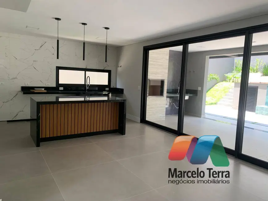 Casa de Condomínio com 4 quartos à venda, 325m2 em Sao Jose Dos Campos - SP - imagem 2 Foto 2 de Casa de Condomínio com 4 quartos à venda, 325m2 em Sao Jose Dos Campos - SP