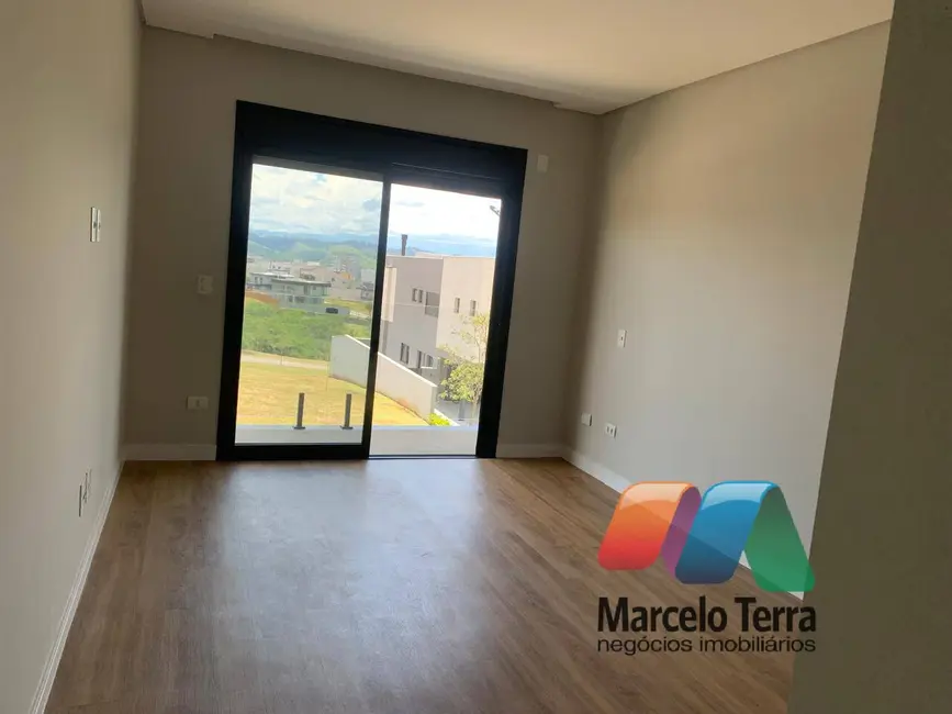 Casa de Condomínio com 4 quartos à venda, 325m2 em Sao Jose Dos Campos - SP - imagem 9 Foto 9 de Casa de Condomínio com 4 quartos à venda, 325m2 em Sao Jose Dos Campos - SP