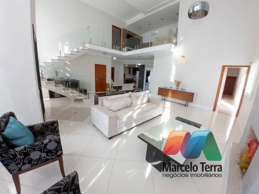 Casa com 4 quartos à venda, 460m2 em Sao Jose Dos Campos - SP - imagem 5 Foto 5 de Casa com 4 quartos à venda, 460m2 em Sao Jose Dos Campos - SP
