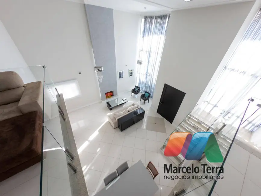 Casa com 4 quartos à venda, 460m2 em Sao Jose Dos Campos - SP - imagem 2 Foto 2 de Casa com 4 quartos à venda, 460m2 em Sao Jose Dos Campos - SP