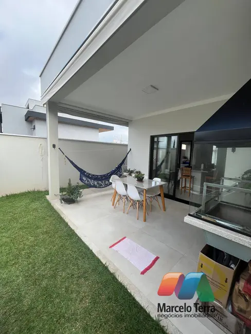 Foto 1 de Casa com 3 quartos à venda, 158m2 em Sao Jose Dos Campos - SP