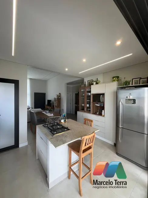 Foto 9 de Casa com 3 quartos à venda, 158m2 em Sao Jose Dos Campos - SP