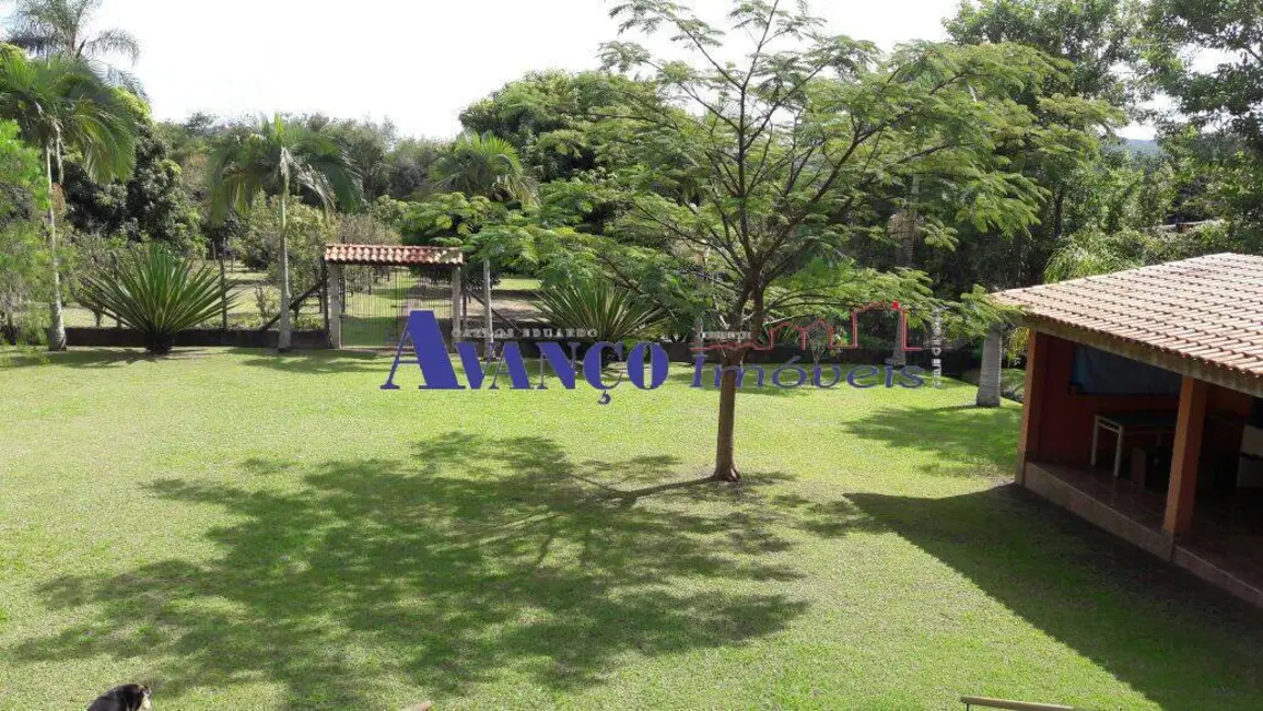 Foto 2 de Chácara com 3 quartos à venda, 3885m2 em Parque Piracema, Atibaia - SP