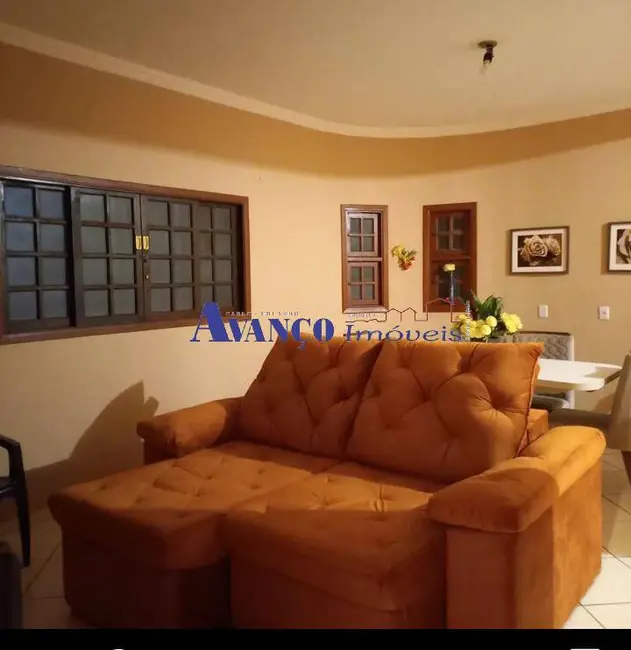 Foto 2 de Chácara com 4 quartos à venda, 1215m2 em Varzea Paulista - SP