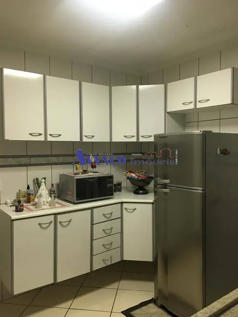 Foto 4 de Casa com 4 quartos à venda, 250m2 em Cidade Luiza, Jundiai - SP