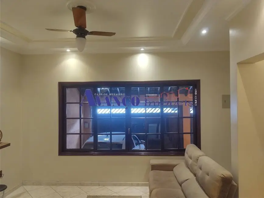 Foto 2 de Casa com 3 quartos à venda, 125m2 em Vila Jeriva, Varzea Paulista - SP
