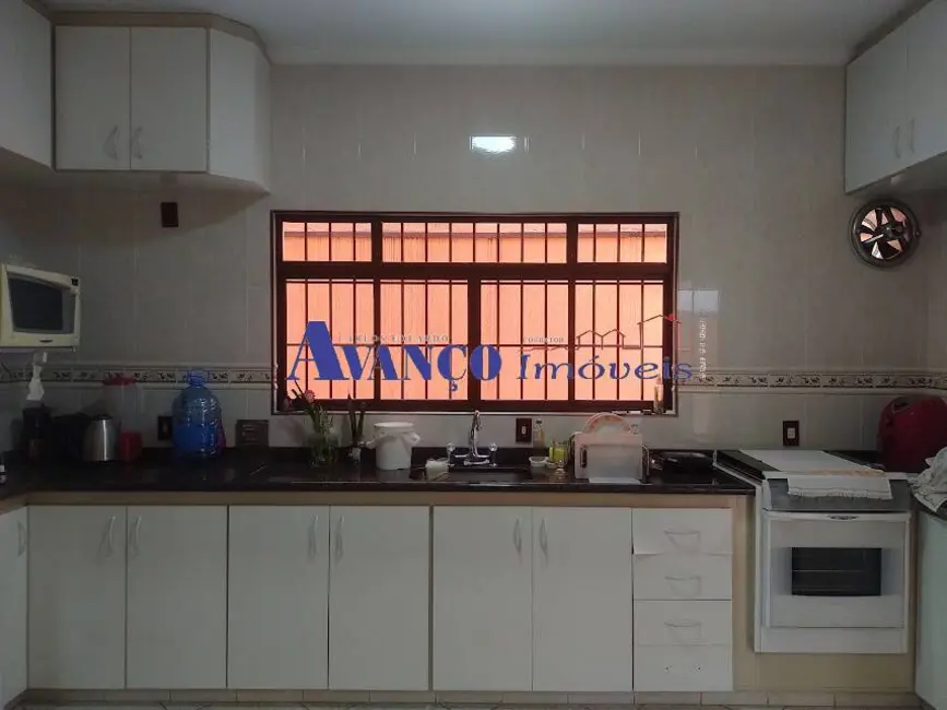 Foto 8 de Casa com 3 quartos à venda, 125m2 em Vila Jeriva, Varzea Paulista - SP