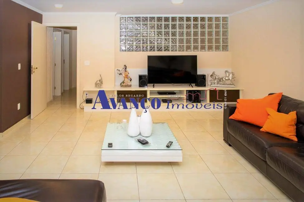 Casa com 4 quartos à venda, 300m2 em Vila Viotto, Jundiai - SP - imagem 3 Foto 3 de Casa com 4 quartos à venda, 300m2 em Vila Viotto, Jundiai - SP