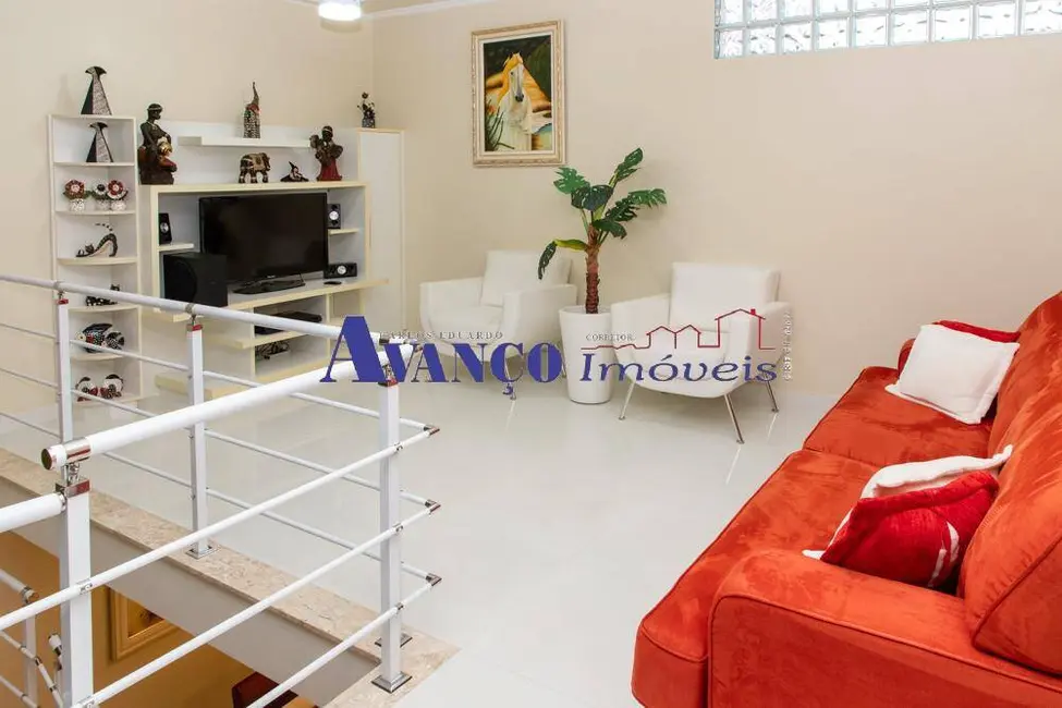 Casa com 4 quartos à venda, 300m2 em Vila Viotto, Jundiai - SP - imagem 7 Foto 7 de Casa com 4 quartos à venda, 300m2 em Vila Viotto, Jundiai - SP