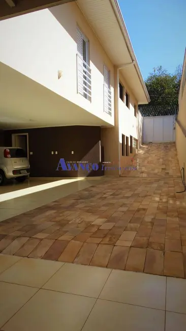 Casa com 4 quartos à venda, 300m2 em Vila Viotto, Jundiai - SP - imagem 2 Foto 2 de Casa com 4 quartos à venda, 300m2 em Vila Viotto, Jundiai - SP