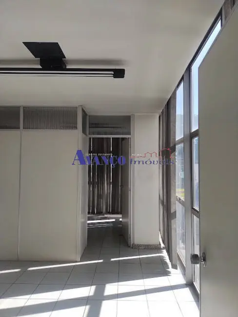 Sala Comercial à venda e para alugar, 107m2 em Centro, Jundiai - SP - imagem 4 Foto 4 de Sala Comercial à venda e para alugar, 107m2 em Centro, Jundiai - SP