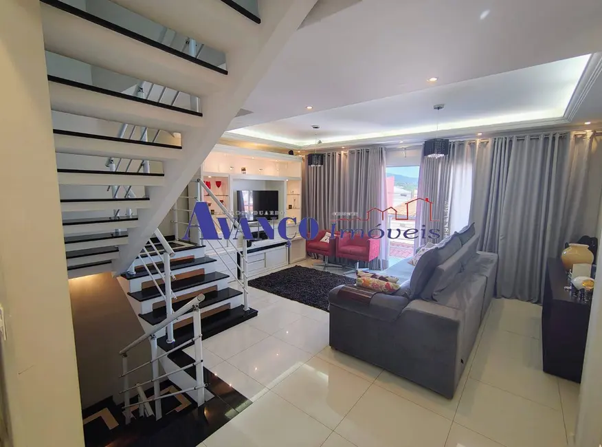 Casa com 3 quartos à venda, 240m2 em Horto Santo Antonio, Jundiai - SP - imagem 5 Foto 5 de Casa com 3 quartos à venda, 240m2 em Horto Santo Antonio, Jundiai - SP