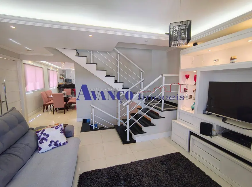 Casa com 3 quartos à venda, 240m2 em Horto Santo Antonio, Jundiai - SP - imagem 3 Foto 3 de Casa com 3 quartos à venda, 240m2 em Horto Santo Antonio, Jundiai - SP