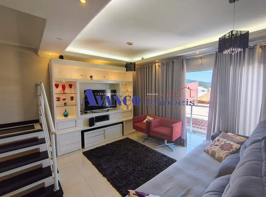 Casa com 3 quartos à venda, 240m2 em Horto Santo Antonio, Jundiai - SP - imagem 1 Foto 1 de Casa com 3 quartos à venda, 240m2 em Horto Santo Antonio, Jundiai - SP