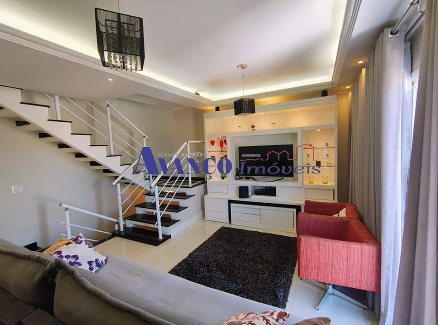 Casa com 3 quartos à venda, 240m2 em Horto Santo Antonio, Jundiai - SP - imagem 4 Foto 4 de Casa com 3 quartos à venda, 240m2 em Horto Santo Antonio, Jundiai - SP