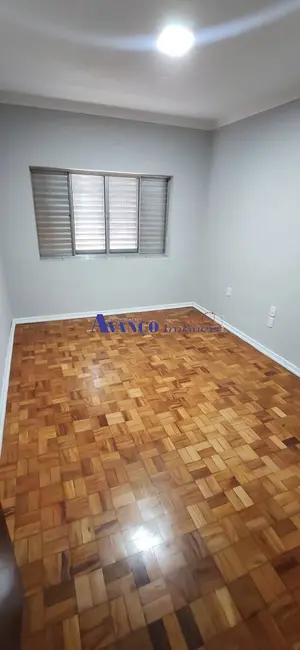 Casa com 3 quartos para alugar, 200m2 em Centro, Jundiai - SP - imagem 9 Foto 9 de Casa com 3 quartos para alugar, 200m2 em Centro, Jundiai - SP