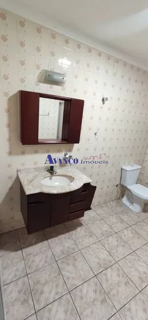 Casa com 3 quartos para alugar, 200m2 em Centro, Jundiai - SP - imagem 5 Foto 5 de Casa com 3 quartos para alugar, 200m2 em Centro, Jundiai - SP
