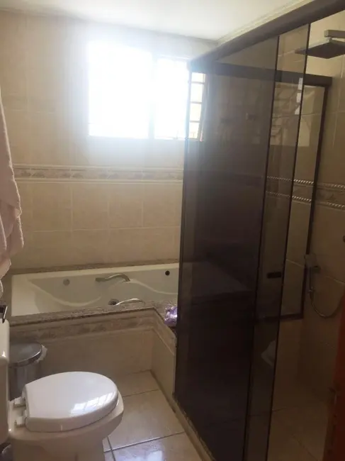 Foto 4 de Casa com 3 quartos à venda, 150m2 em Jardim Danúbio, Jundiai - SP