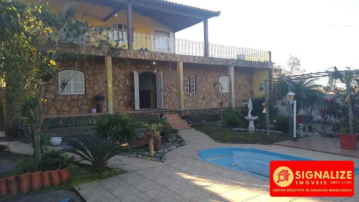 Foto 1 de Casa com 4 quartos à venda, 400m2 em Iguaba Grande - RJ