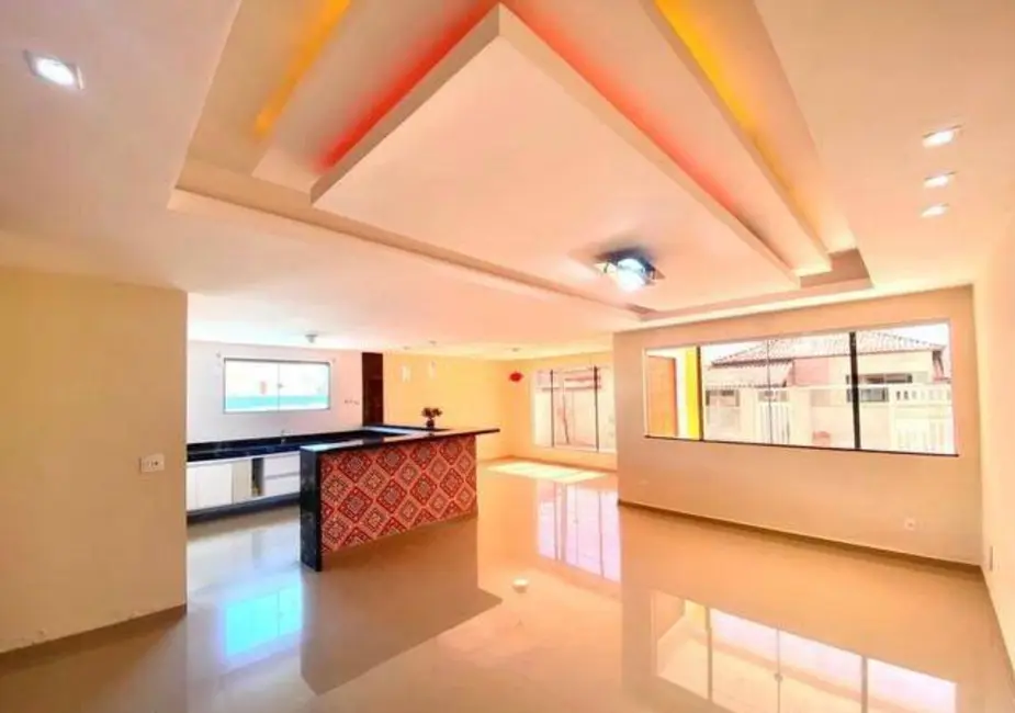 Foto 5 de Casa de Condomínio com 3 quartos à venda, 300m2 em Peró, Cabo Frio - RJ