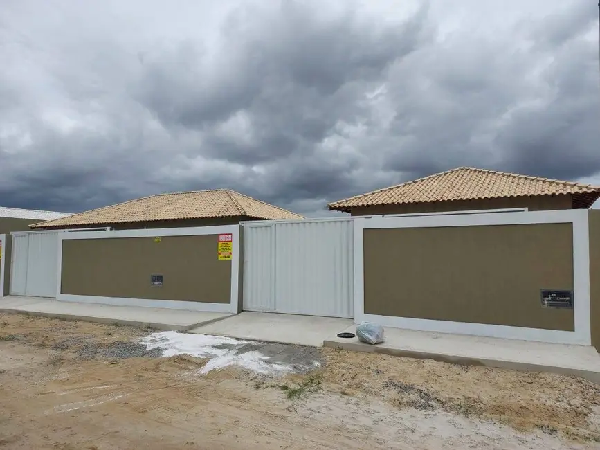 Foto 1 de Casa com 2 quartos à venda, 150m2 em Cabo Frio - RJ
