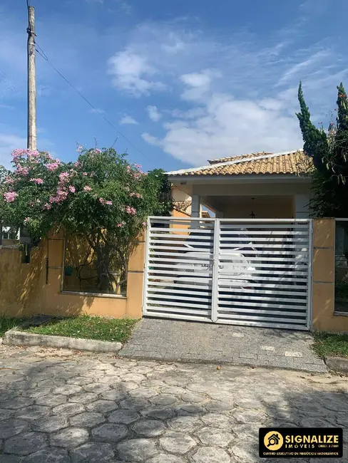 Foto 2 de Casa de Condomínio com 3 quartos à venda, 300m2 em Ogiva, Cabo Frio - RJ