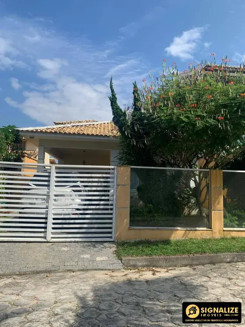 Foto 1 de Casa de Condomínio com 3 quartos à venda, 300m2 em Ogiva, Cabo Frio - RJ