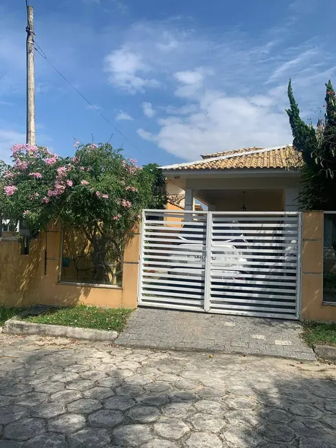 Foto 2 de Casa de Condomínio com 3 quartos à venda, 300m2 em Ogiva, Cabo Frio - RJ
