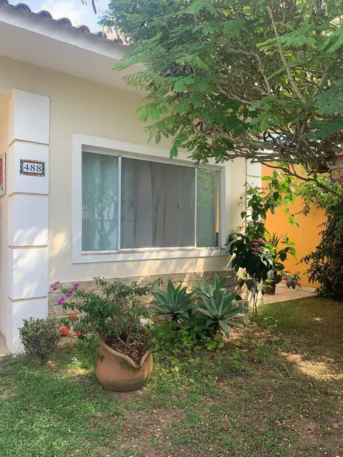 Foto 4 de Casa de Condomínio com 3 quartos à venda, 300m2 em Ogiva, Cabo Frio - RJ