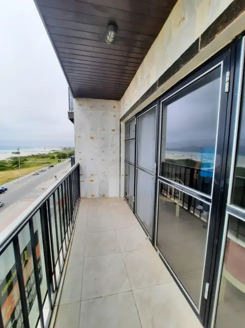 Foto 2 de Apartamento com 3 quartos à venda, 150m2 em Cabo Frio - RJ