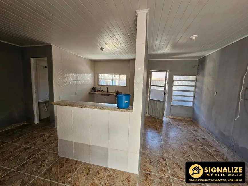 Foto 5 de Casa com 1 quarto à venda, 120m2 em Cabo Frio - RJ